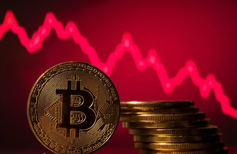 Bitcoin Drops Over 5% as Upbeat U.S. Factory Data Powers Dollar Index to Nearly 5-Month High