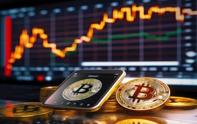 Despite Bitcoin’s recent price stability, fluctuating between $68,000 and $71,000, the cryptocurrency community remains bullish, with analysts forecasting an imminent breakout. Adrian Zidanic, a prominent analyst with the Crypt BB analyst group, has identified a bullish ascending triangle on Bitcoin’s chart, signaling potential upward movement. Breakout to $86,500 and Beyond On the “Thinking Crypto” podcast, Zidanic shared his optimistic outlook, predicting that Bitcoin could soon break out of its current consolidation phase and reach a target price of $86,500. While he acknowledges the unpredictability of the market, Zidanic sees a strong likelihood of a bullish trend, with potential peaks between $85,000 and $90,000. “I hope it goes higher. I hope it can touch $100,000,” Zidanic expressed, highlighting the positive sentiment among investors. Halving Event Sparks Bullish Momentum The forthcoming Bitcoin halving event, expected to occur in just a few weeks, is adding to the excitement. Historical data shows that halving events tend to catalyze bullish market momentum, and many in the crypto community are hopeful for a significant price surge. Crypto Market Continues to Thrive Beyond Bitcoin, the broader cryptocurrency market is showcasing its strength and growth. Tether, the leading stablecoin, reported an impressive $6.2 billion in net income for 2023, eclipsing earnings of traditional finance giants such as Goldman Sachs and Morgan Stanley. This achievement highlights the burgeoning impact of cryptocurrencies on the global financial stage. Political and Institutional Adoption Grows The integration of crypto into mainstream politics and finance is becoming increasingly apparent. In South Korea, for example, political parties are employing crypto-related incentives to woo voters, signifying the expanding influence of the crypto community. On the institutional front, major firms like BlackRock and Fidelity are delving into the crypto space with initiatives such as Ethereum ETFs and asset tokenization, further evidence of digital assets’ growing appeal and legitimacy. As Bitcoin teeters on the brink of a breakout, the overarching crypto market’s resilience and expansion underscore the sector’s vitality and potential. Investors and enthusiasts alike are watching closely, anticipating the next wave of growth and innovation in the dynamic world of cryptocurrency.